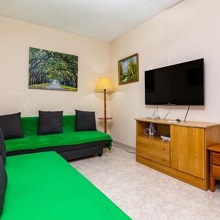 Apartment Studio Relax Τορεβιέχα Εξωτερικό φωτογραφία