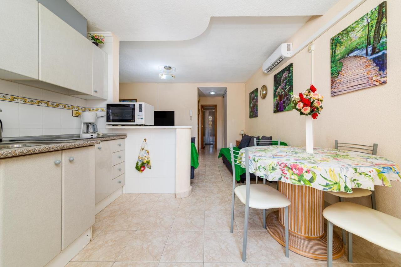 Apartment Studio Relax Τορεβιέχα Εξωτερικό φωτογραφία