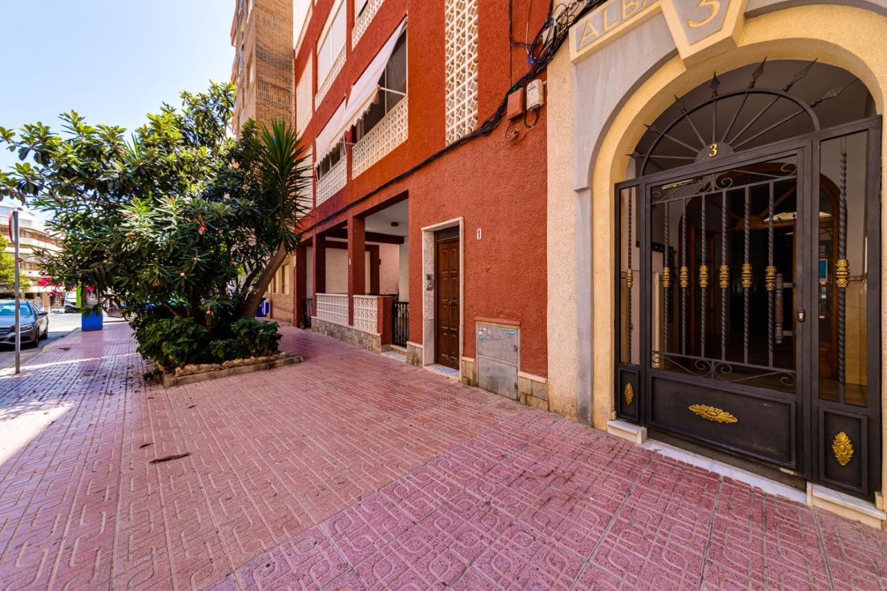 Apartment Studio Relax Τορεβιέχα Εξωτερικό φωτογραφία